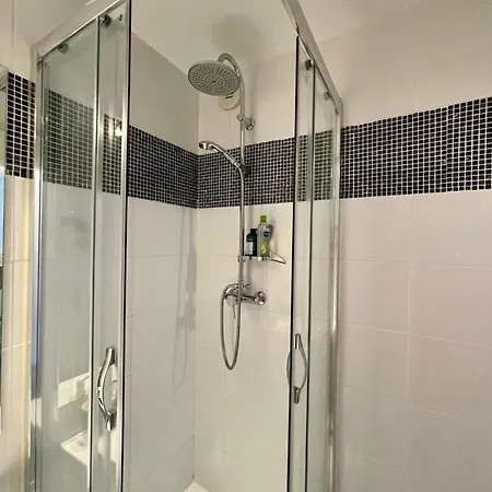 Appartement Bara ,balcony ,parking ,patte D'oie Neighborhood