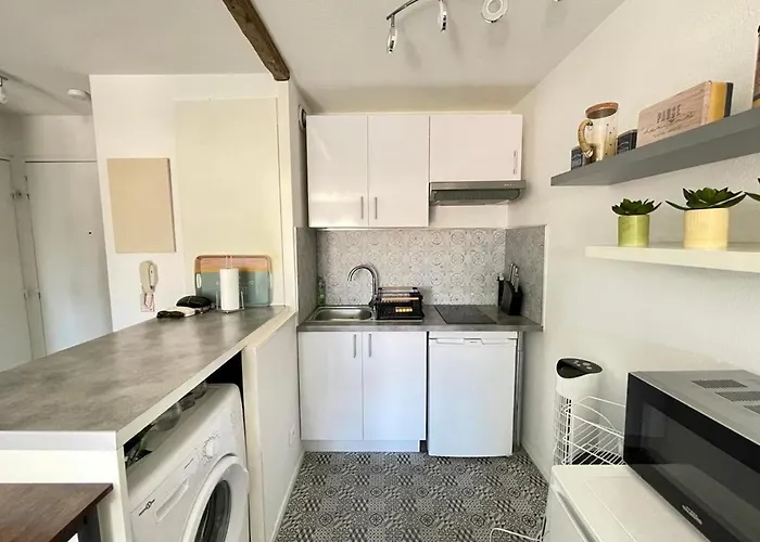 Апартаменты Bara ,balcony ,parking ,patte D'oie Neighborhood *